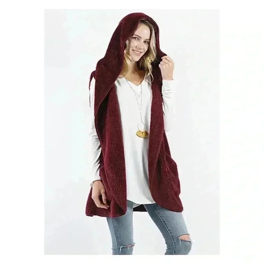 🆕Zenana Burgundy Fuzzy Pocket Hooded Vest M🆕